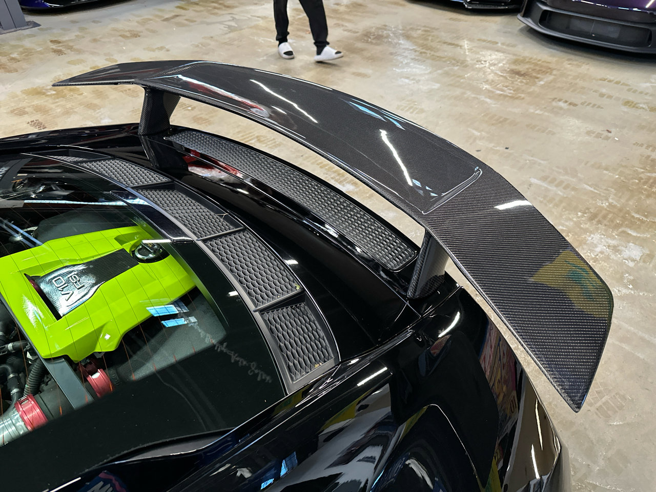 Used 2017 Audi R8 V10 w/ Carbon Exterior Package image 15