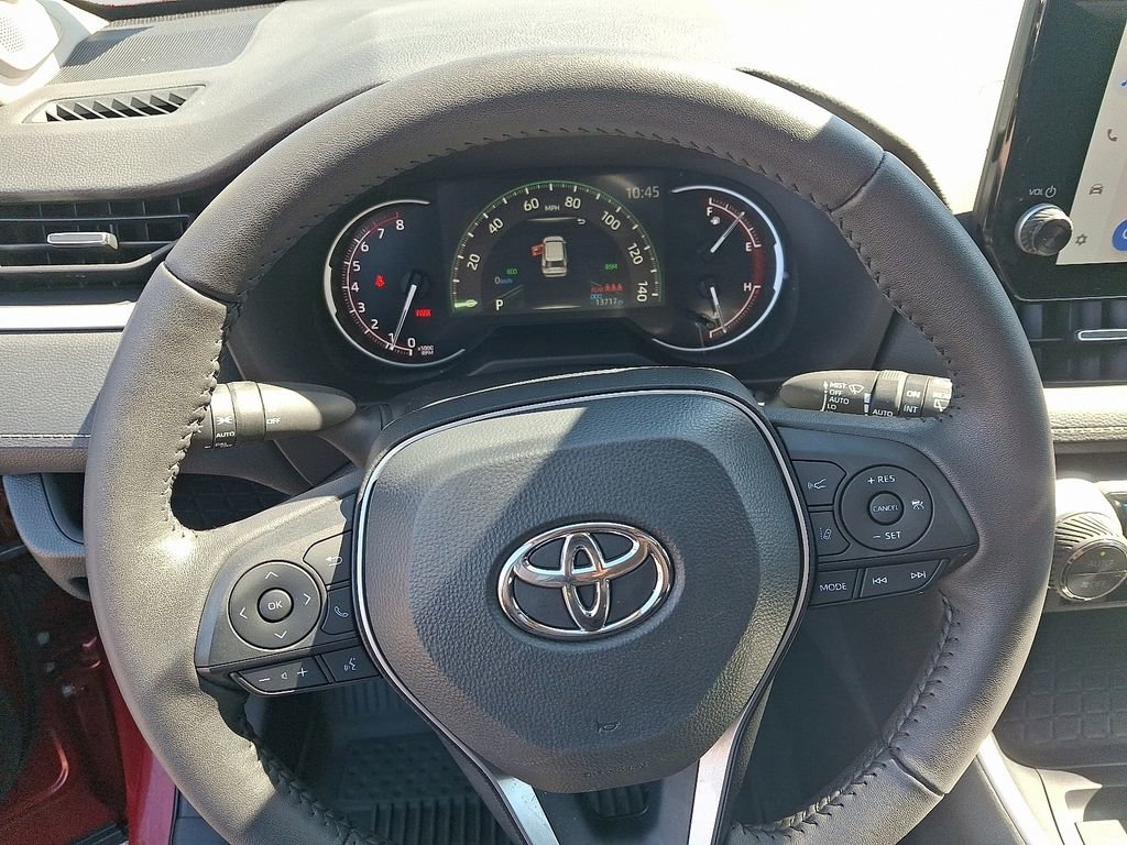 Used 2023 Toyota RAV4 XLE Premium AWD/4WD image 20