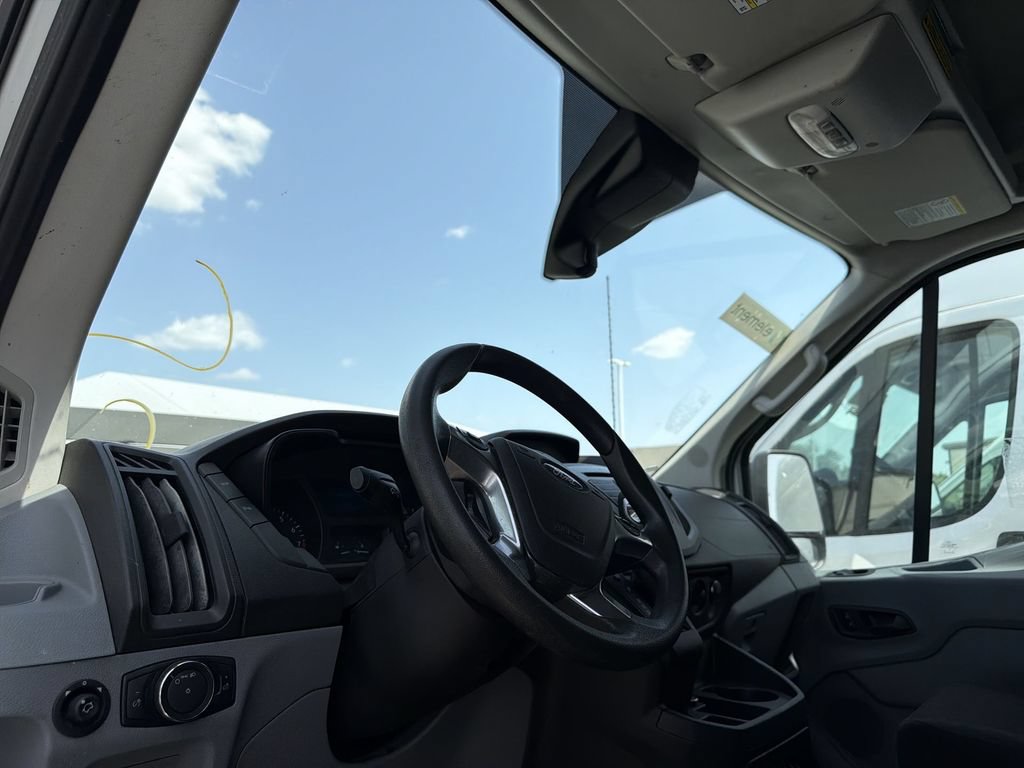 Used 2019 Ford Transit 250 148 Medium Roof RWD image 6
