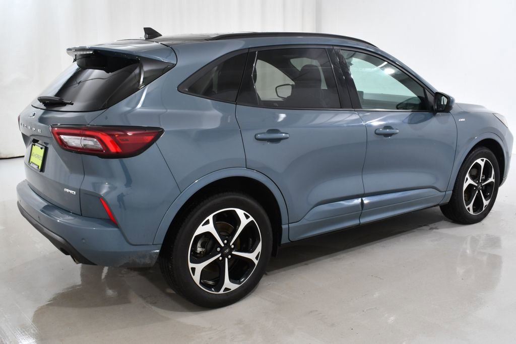 Used 2023 Ford Escape ST-Line Elite image 11