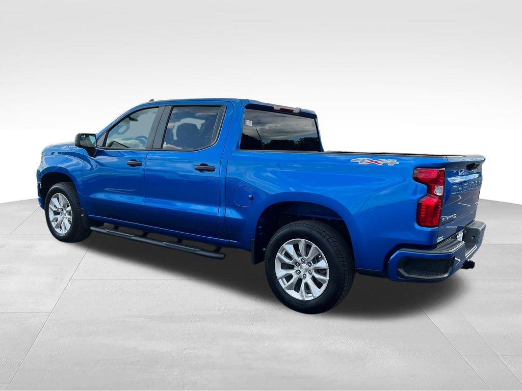 Used 2024 Chevrolet Silverado 1500 Custom AWD/4WD image 3