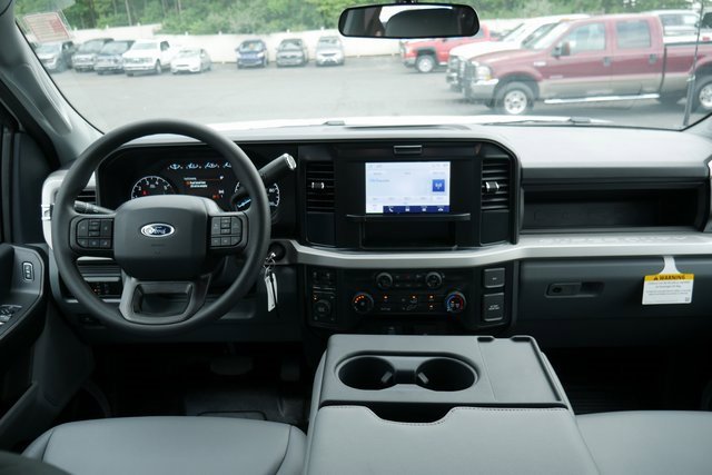 New 2025 Ford F350 XL w/ 360-Degree Camera Package image 4