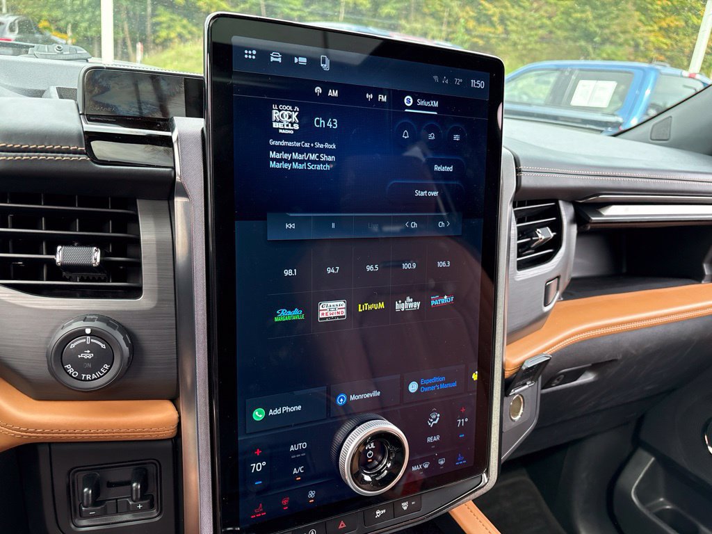 Used 2024 Ford Expedition Platinum AWD/4WD image 15