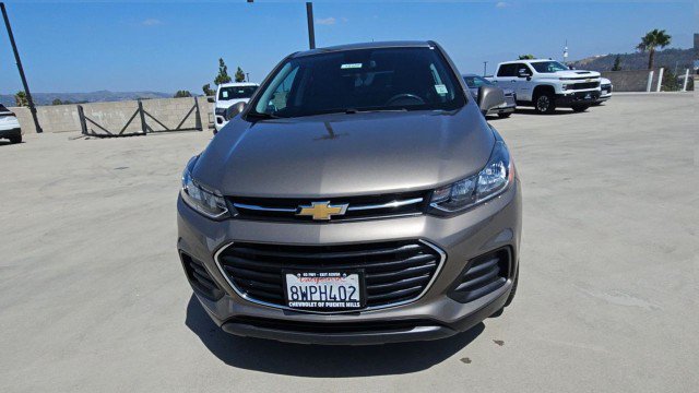 Used 2021 Chevrolet Trax LS AWD/4WD image 3