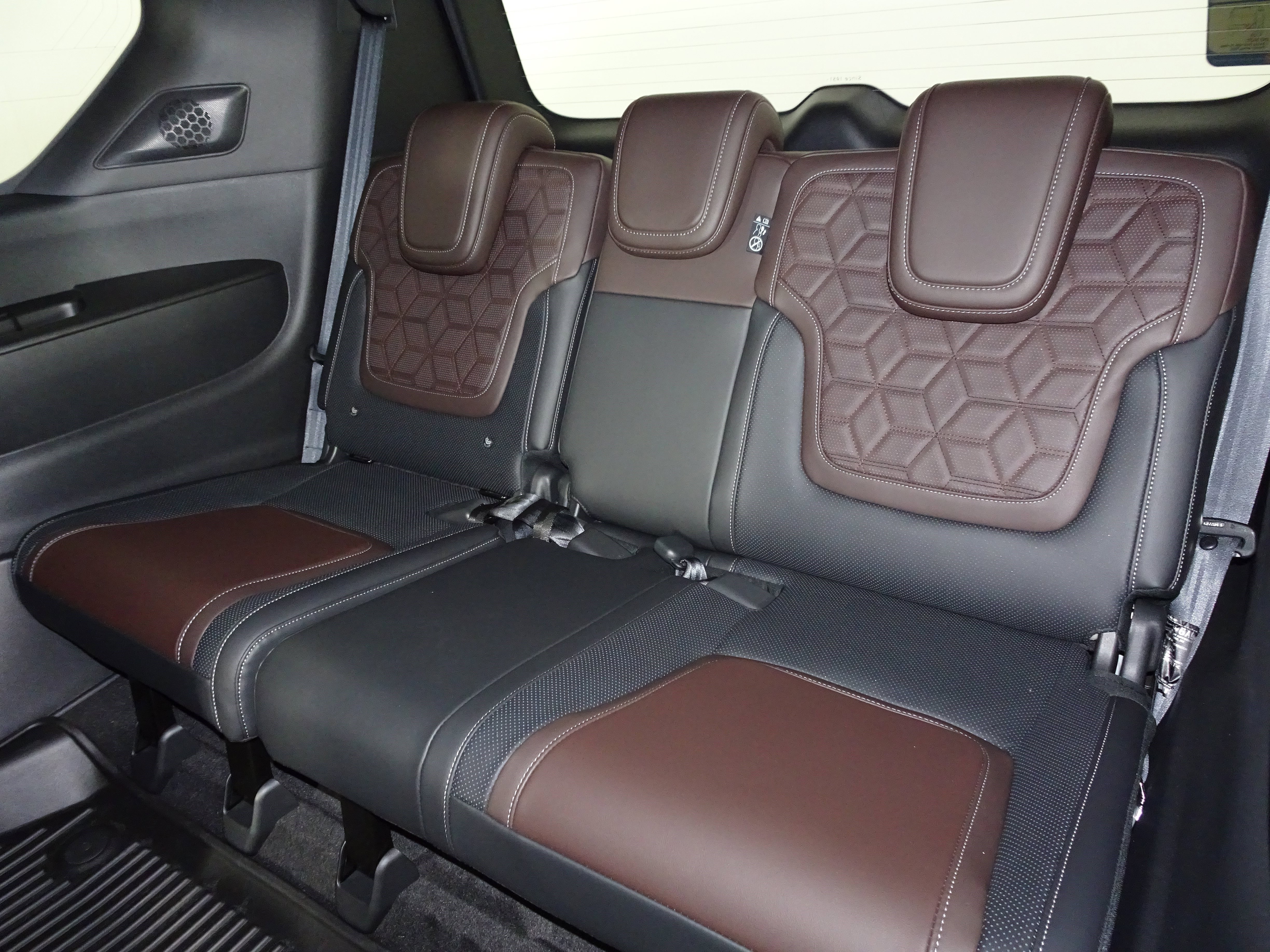 New 2026 Nissan Armada Platinum Reserve image 11