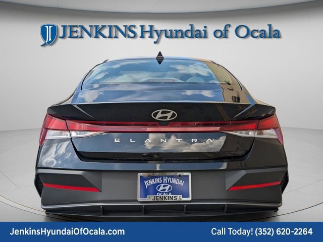 New 2026 Hyundai Elantra SE image 5