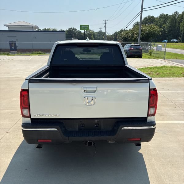 Used 2017 Honda Ridgeline RTL-T image 4