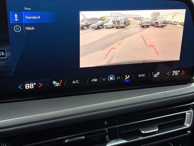 Certified 2025 Chevrolet Traverse LT image 13