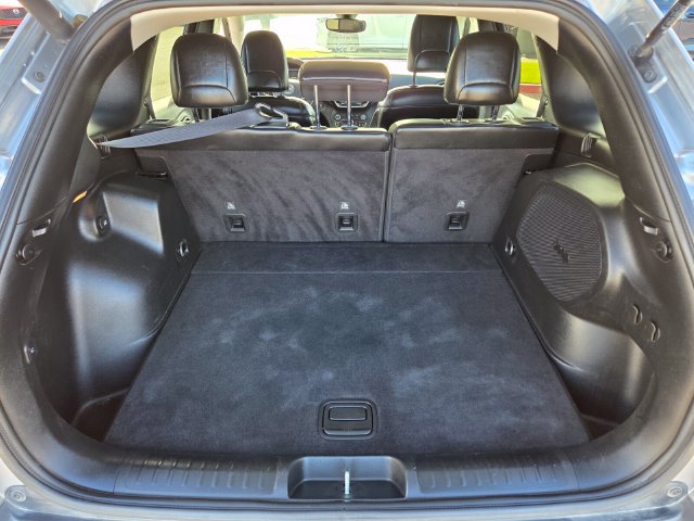 Used 2019 Jeep Cherokee Limited FWD image 14
