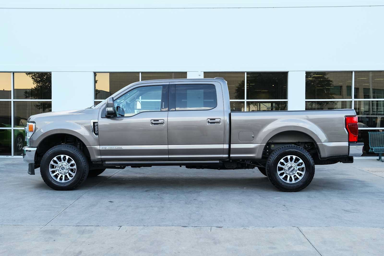 Used 2022 Ford F250 Lariat w/ Lariat Value Package AWD/4WD image 19
