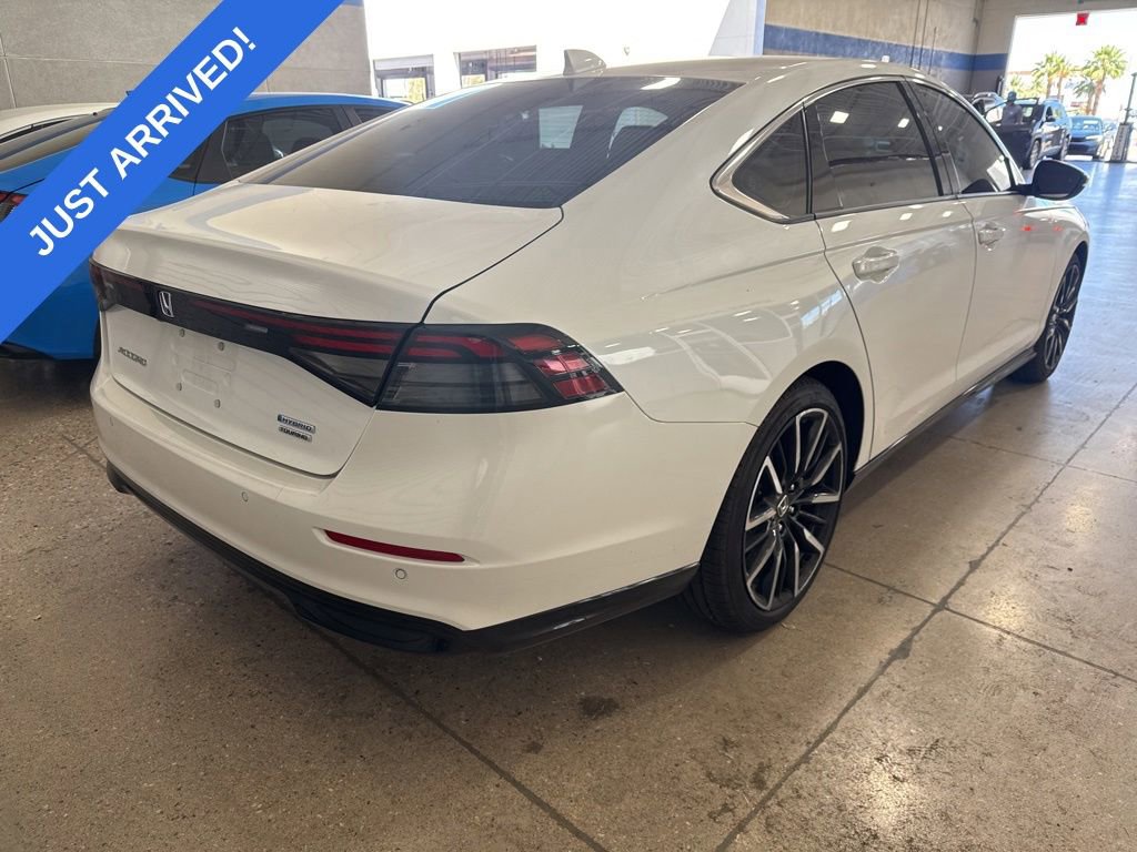 Used 2025 Honda Accord Touring image 3