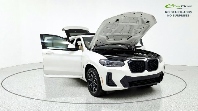 Used 2025 BMW X4 xDrive30i AWD/4WD image 12