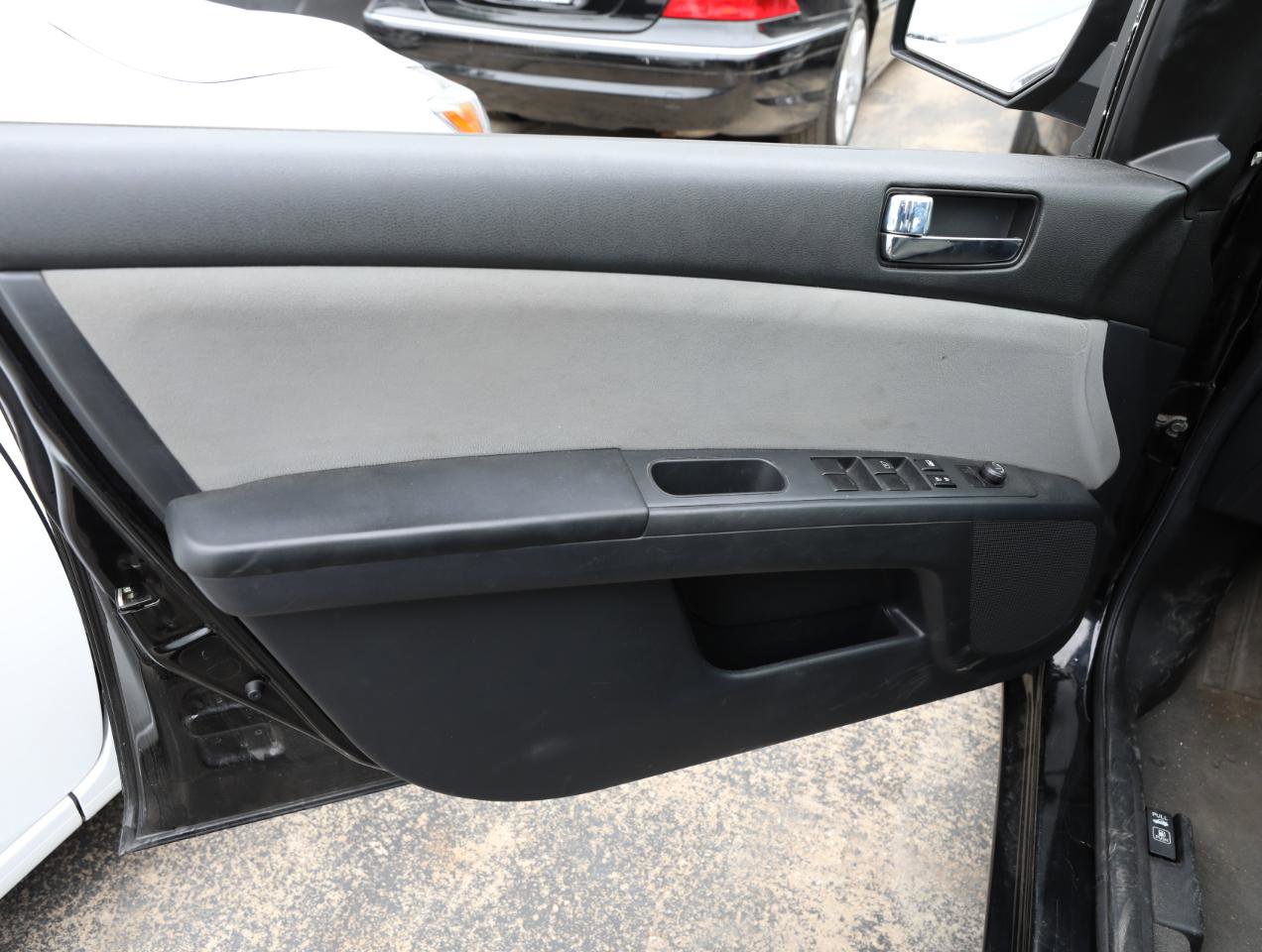 Used 2010 Nissan Sentra 2.0 S FWD image 12