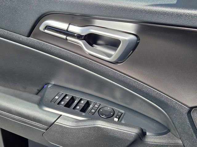 New 2026 Kia Sportage EX image 18