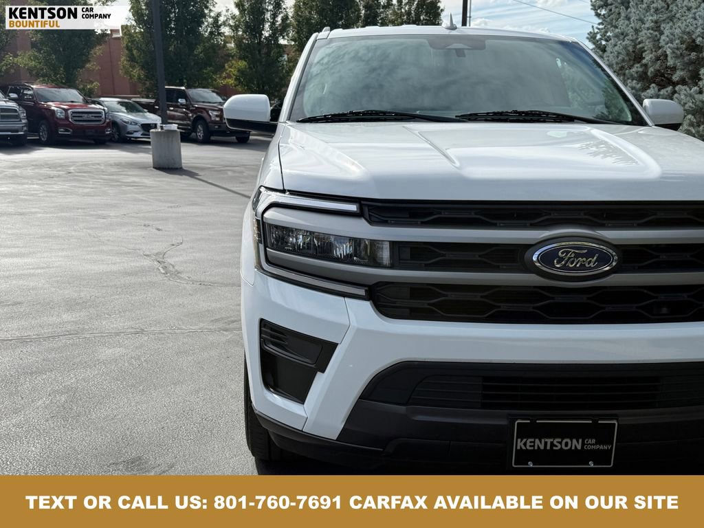 Used 2024 Ford Expedition XLT image 14