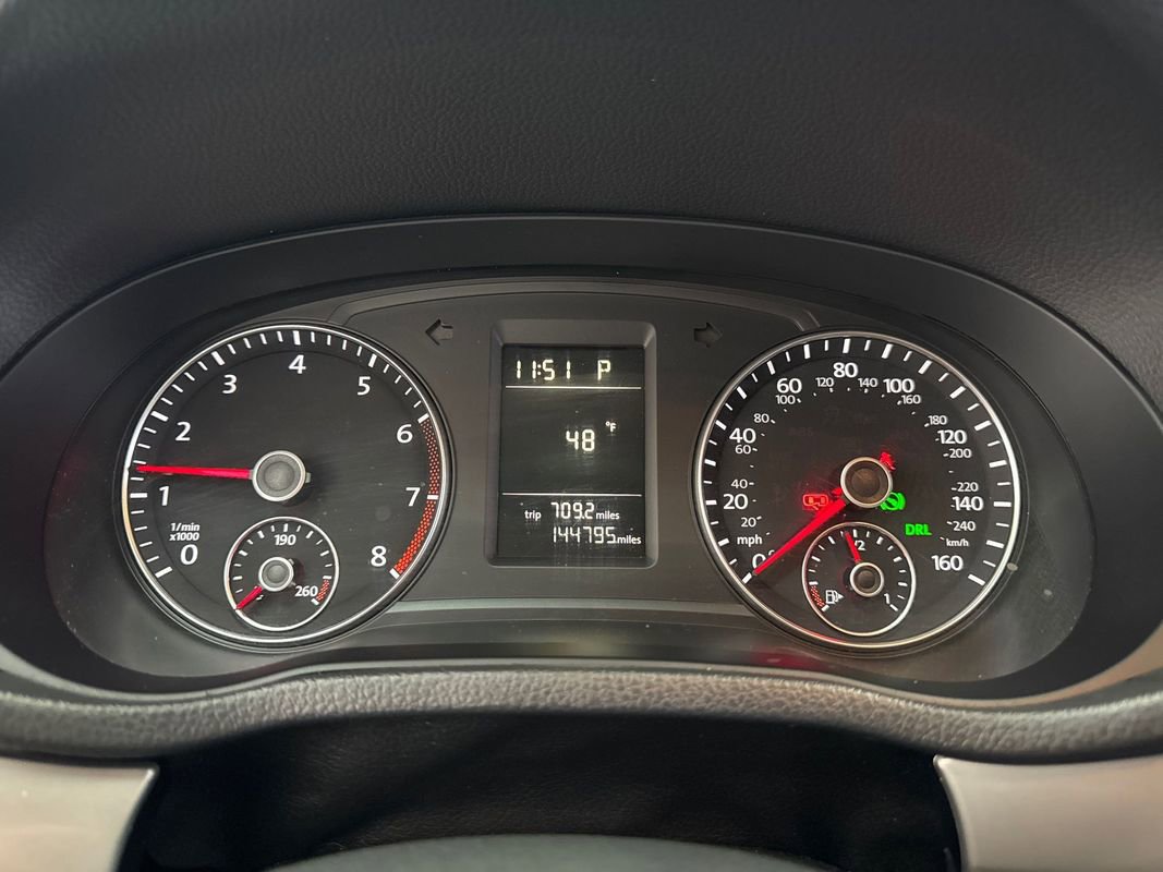 Used 2014 Volkswagen Passat 1.8T Wolfsburg Edition image 13