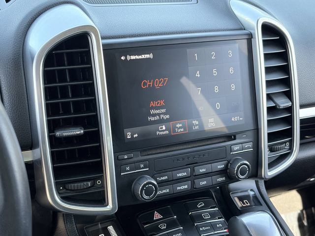 Used 2018 Porsche Cayenne AWD/4WD image 13