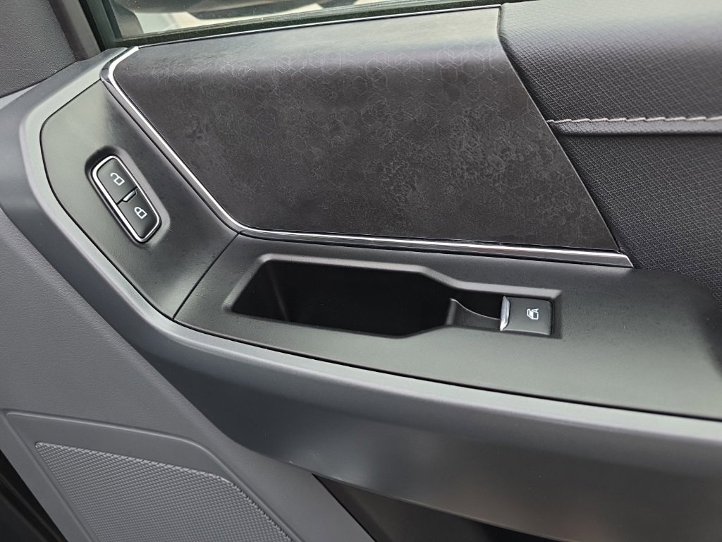 Used 2024 Ford F150 XLT image 21