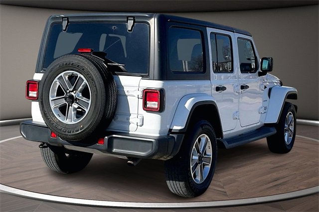 Used 2020 Jeep Wrangler Unlimited Sahara image 2
