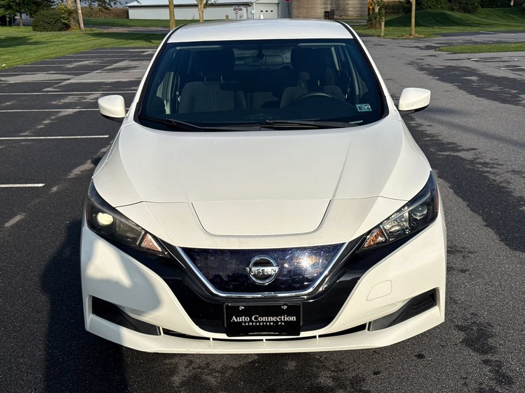 Used 2019 Nissan Leaf S w/ S Charge Package FWD image 3