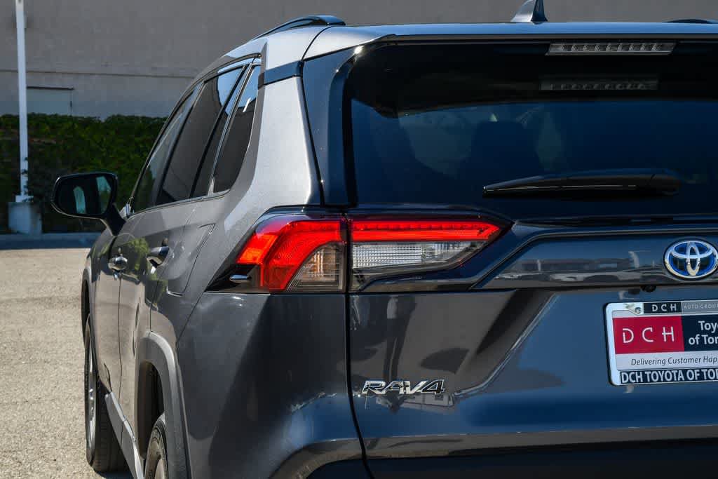 Used 2024 Toyota RAV4 LE AWD/4WD image 6