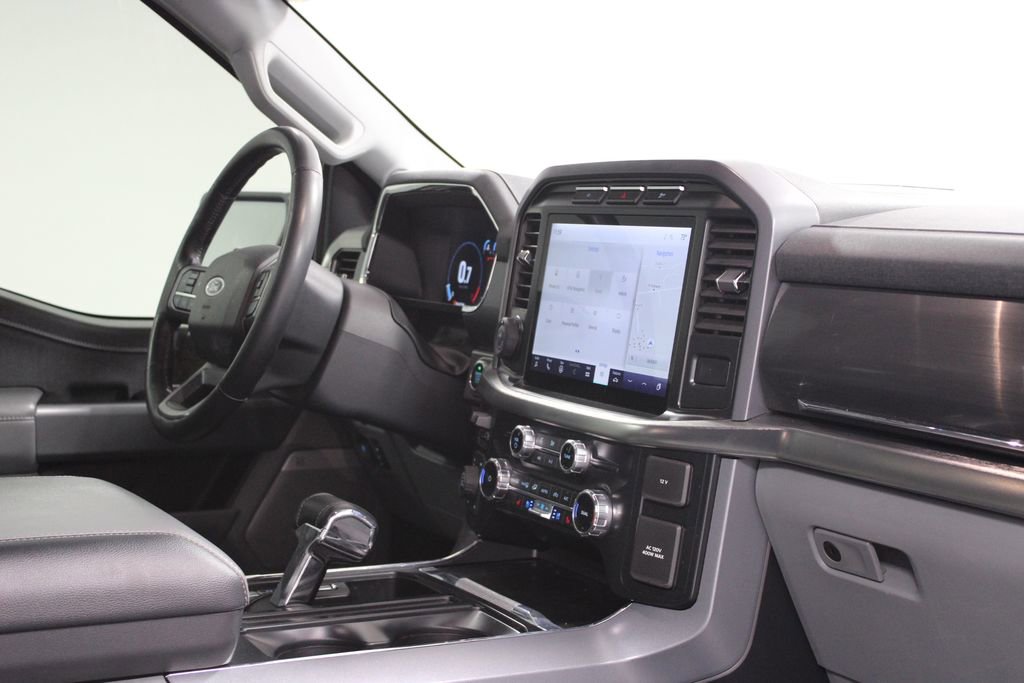 Used 2023 Ford F150 Lariat w/ Max Trailer Tow Package image 32