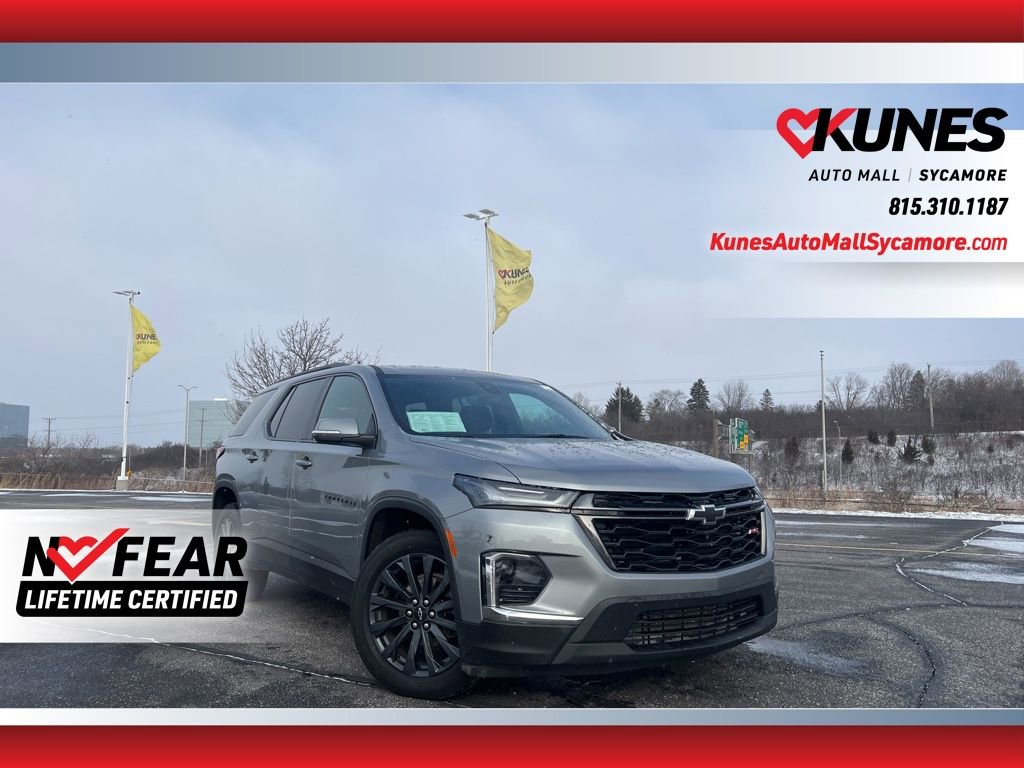Used 2023 Chevrolet Traverse RS AWD/4WD image 1