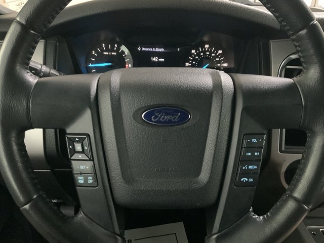 Used 2017 Ford Expedition XLT AWD/4WD image 24