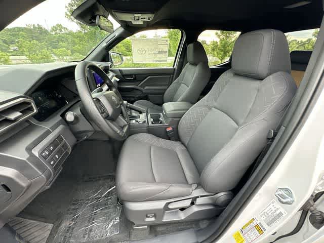New 2024 Toyota Tacoma SR w/ SR Upgrade Package AWD/4WD image 15