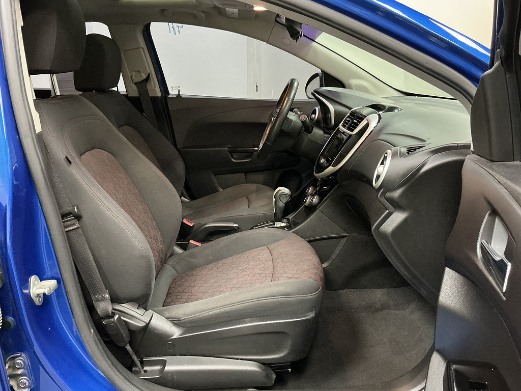 Used 2019 Chevrolet Sonic LT w/ Convenience Package FWD image 30