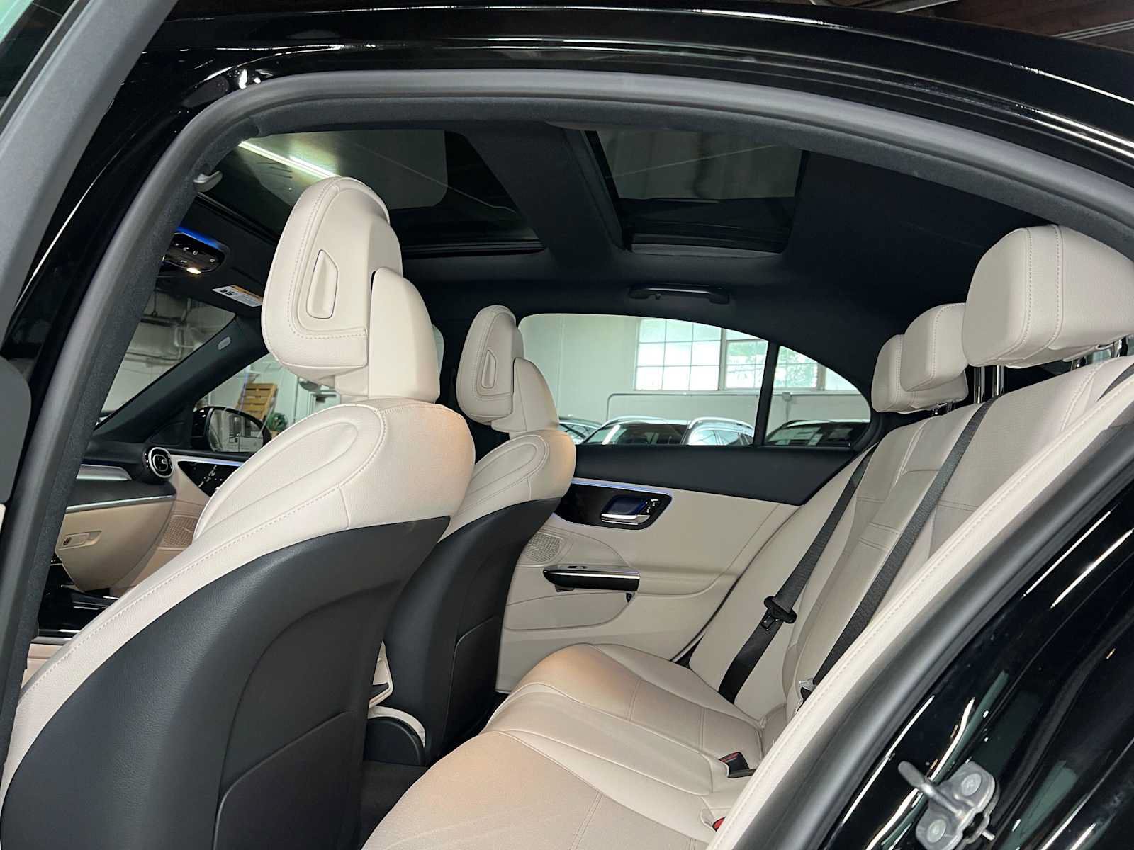 Certified 2026 Mercedes-Benz C 300 4MATIC Sedan image 26