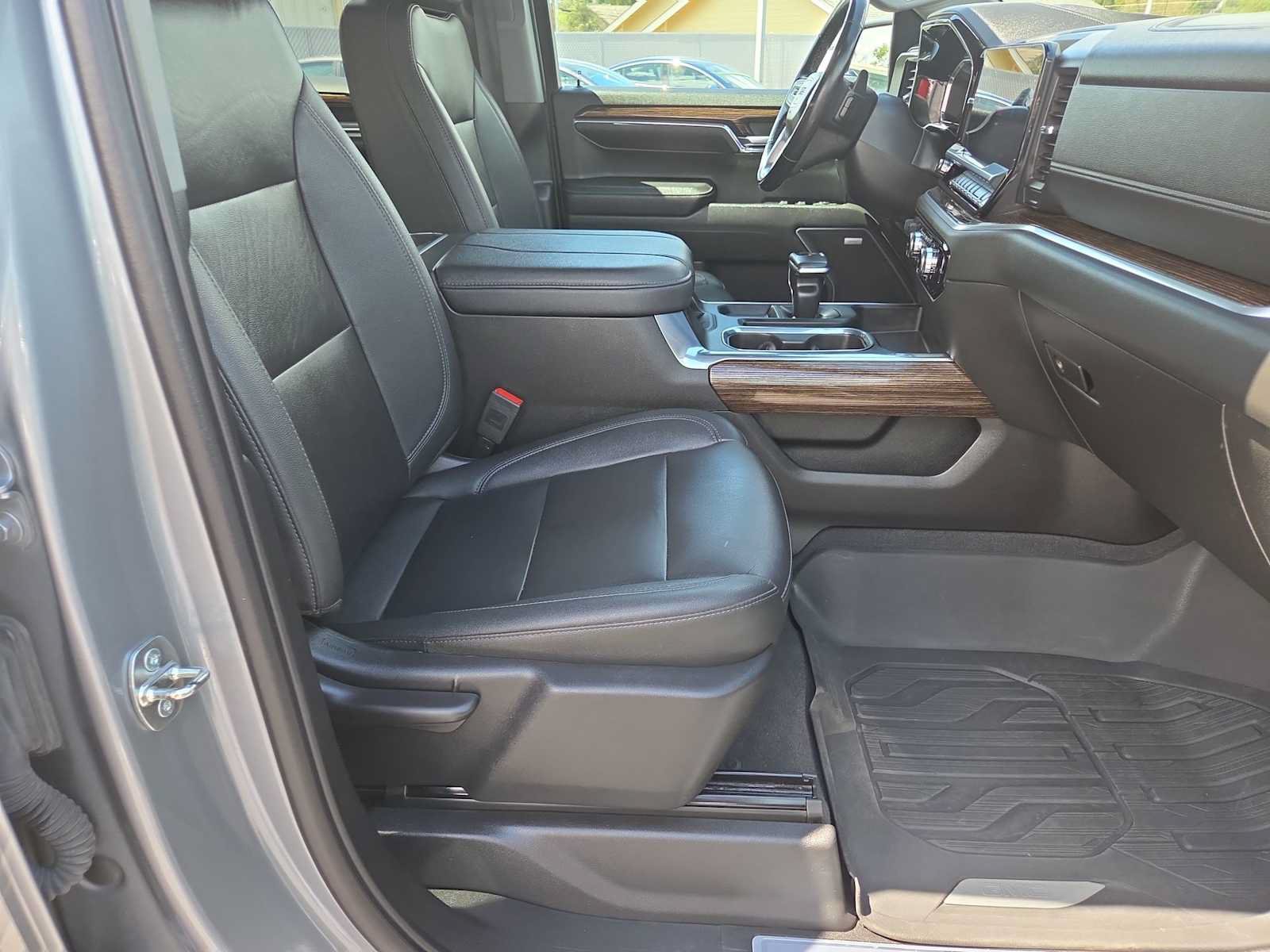 Used 2023 GMC Sierra 1500 Elevation w/ Elevation Premium Package AWD/4WD image 22