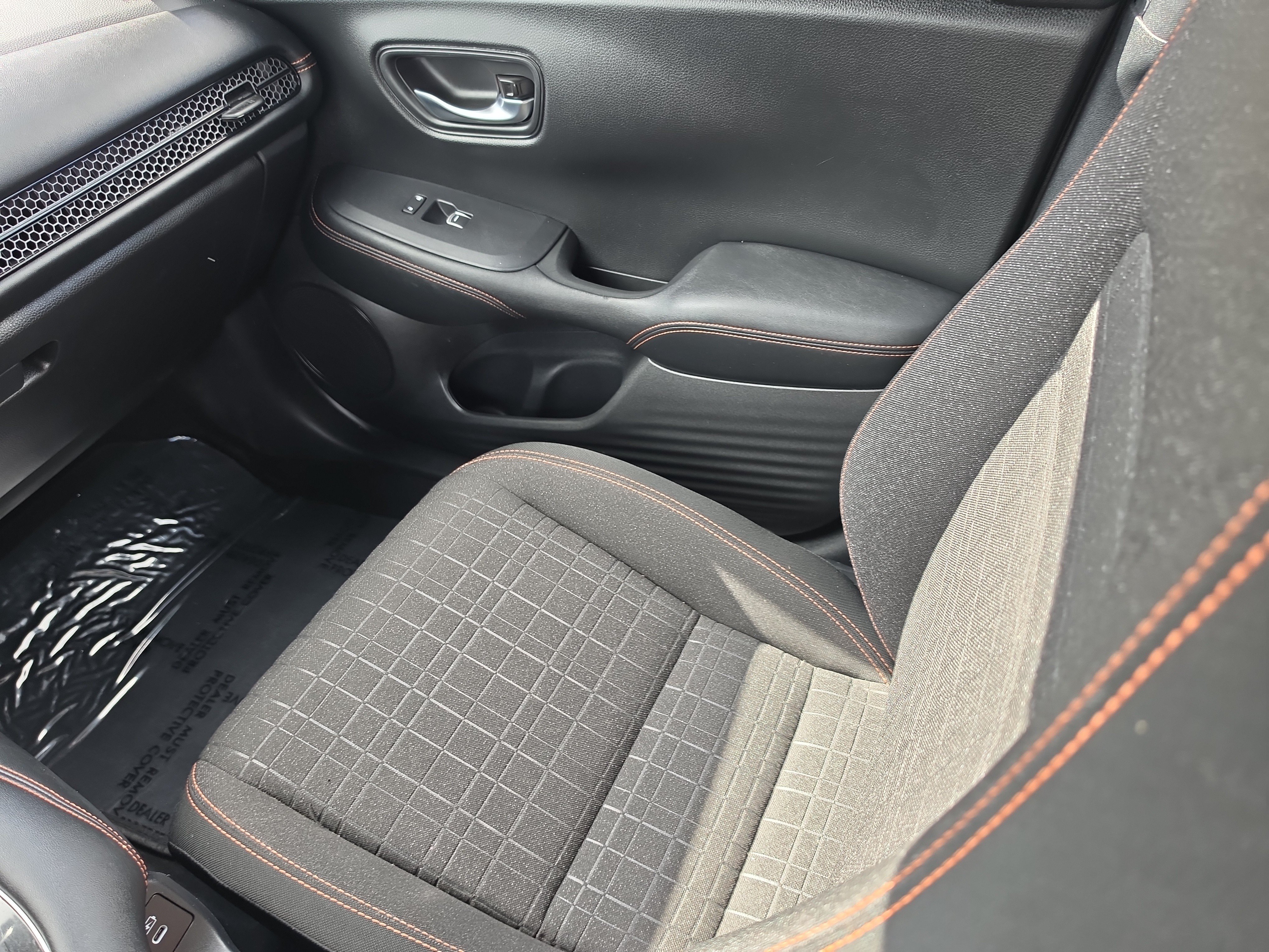 Used 2024 Honda HR-V Sport image 15