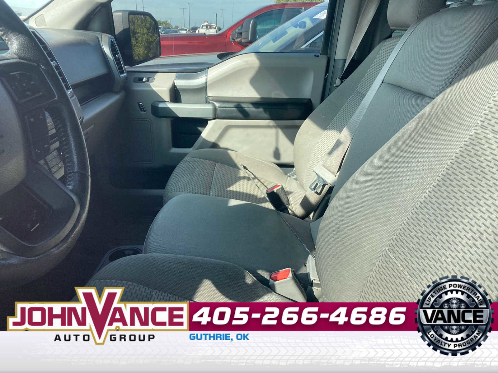 Used 2015 Ford F150 XLT AWD/4WD image 3