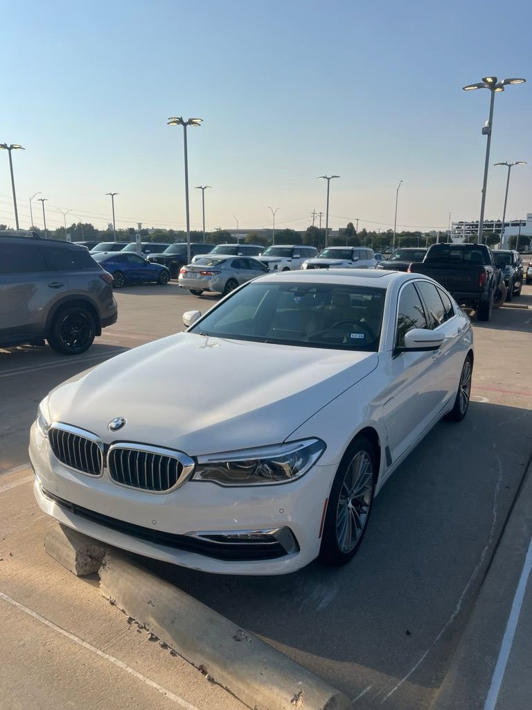 Used 2018 BMW 530e RWD image 2