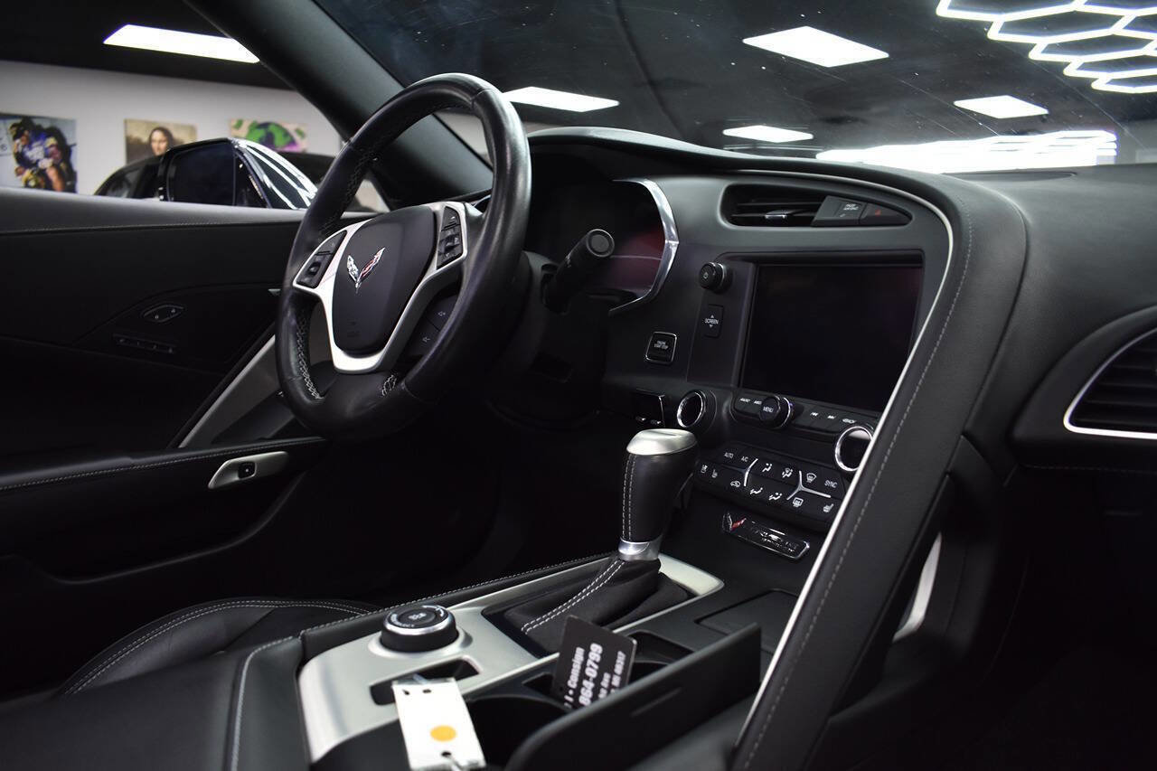 Used 2014 Chevrolet Corvette Stingray Convertible w/ 2LT Preferred Equipment Group image 19