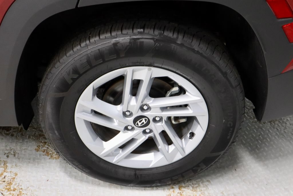 Used 2025 Hyundai Tucson SE AWD/4WD image 18