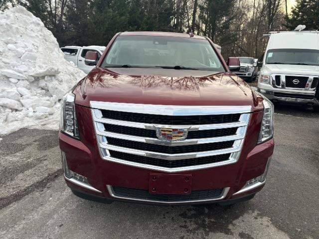 Used 2017 Cadillac Escalade Luxury image 8