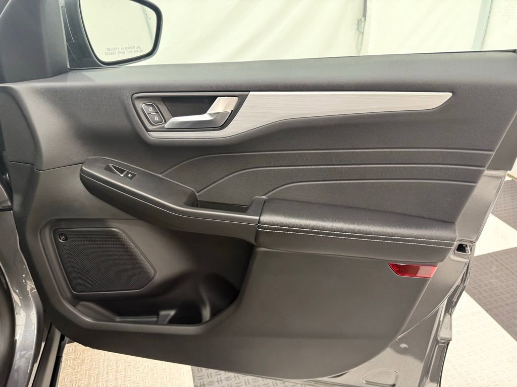 New 2025 Ford Escape SE w/ PHEV Premium Package image 20