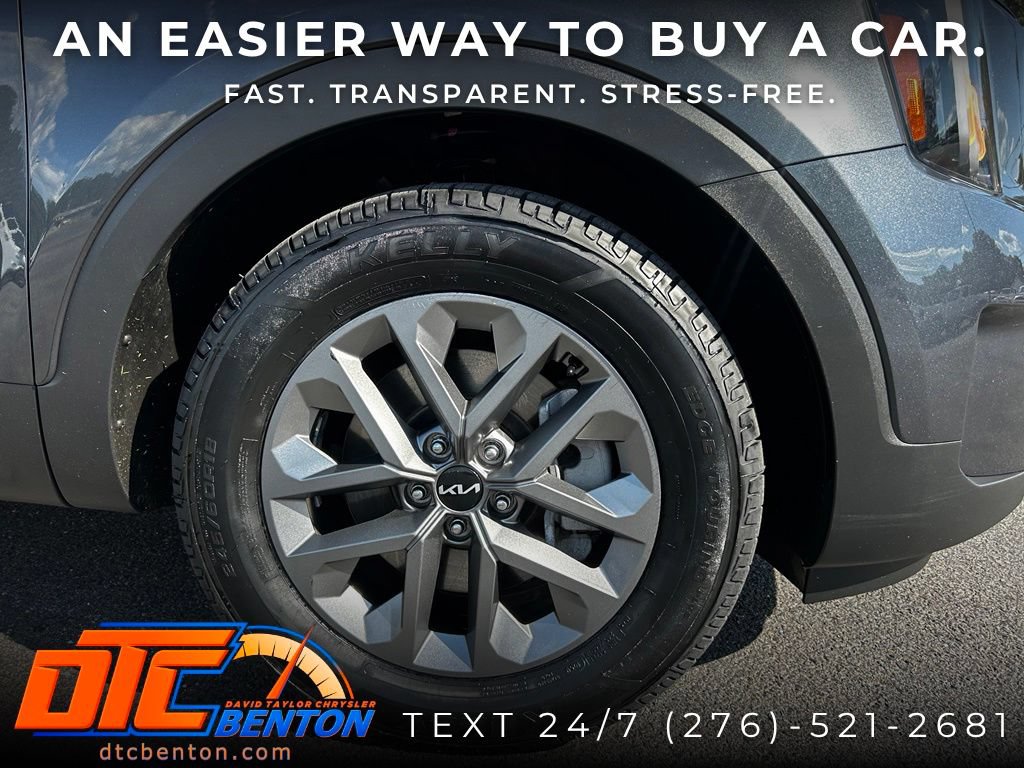 Used 2024 Kia Telluride LX AWD/4WD image 29