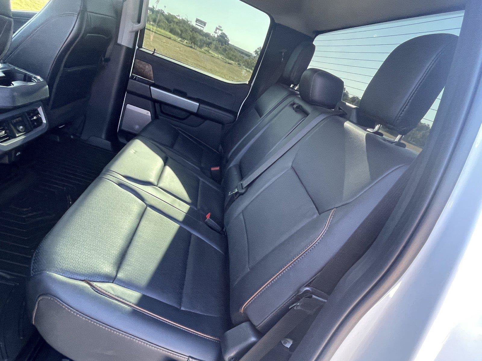 Used 2025 Ford F250 Lariat AWD/4WD image 19