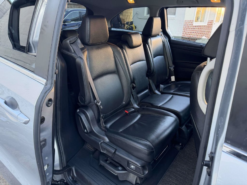Used 2025 Honda Odyssey EX-L image 18