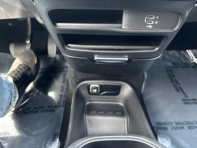 Used 2026 Chrysler Pacifica Select w/ S Appearance Package AWD/4WD image 25
