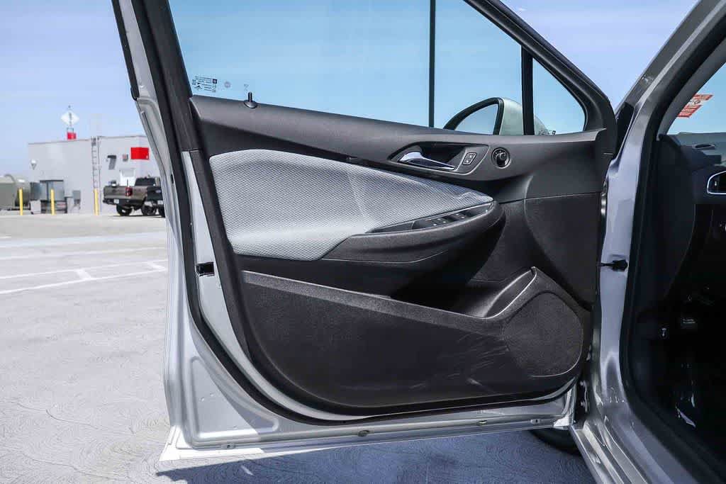 Used 2019 Chevrolet Cruze LS w/ LS Convenience Package FWD image 21