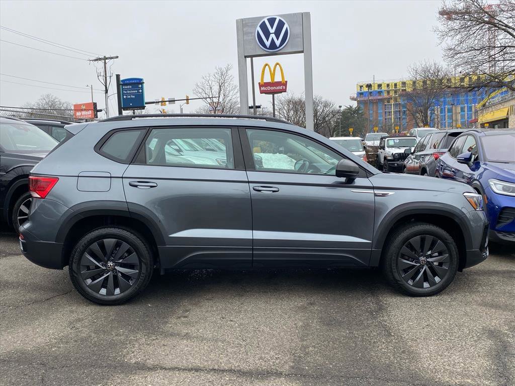 Certified 2024 Volkswagen Taos S image 2