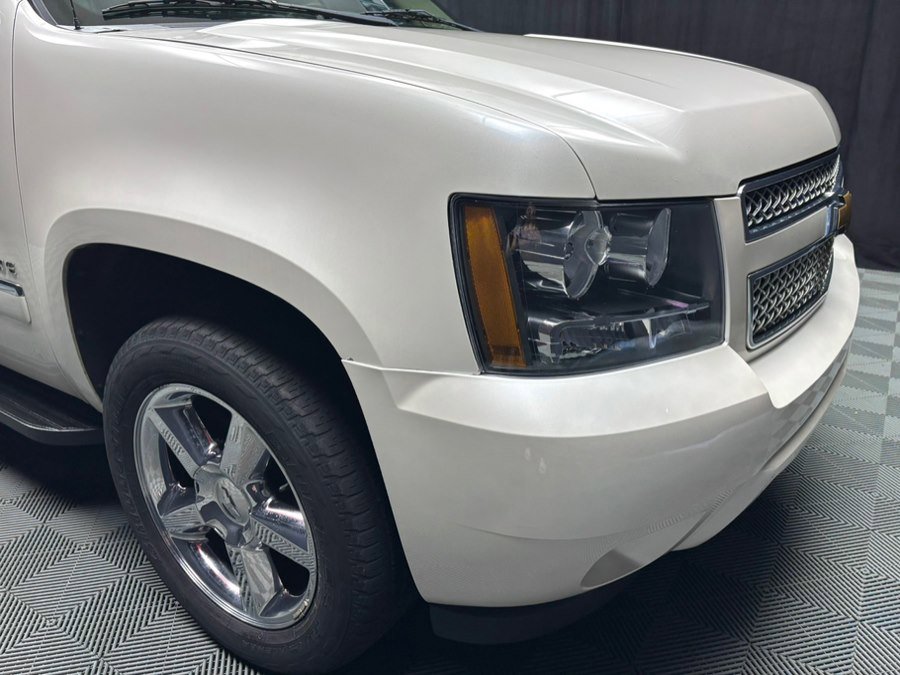 Used 2012 Chevrolet Avalanche LTZ AWD/4WD image 11