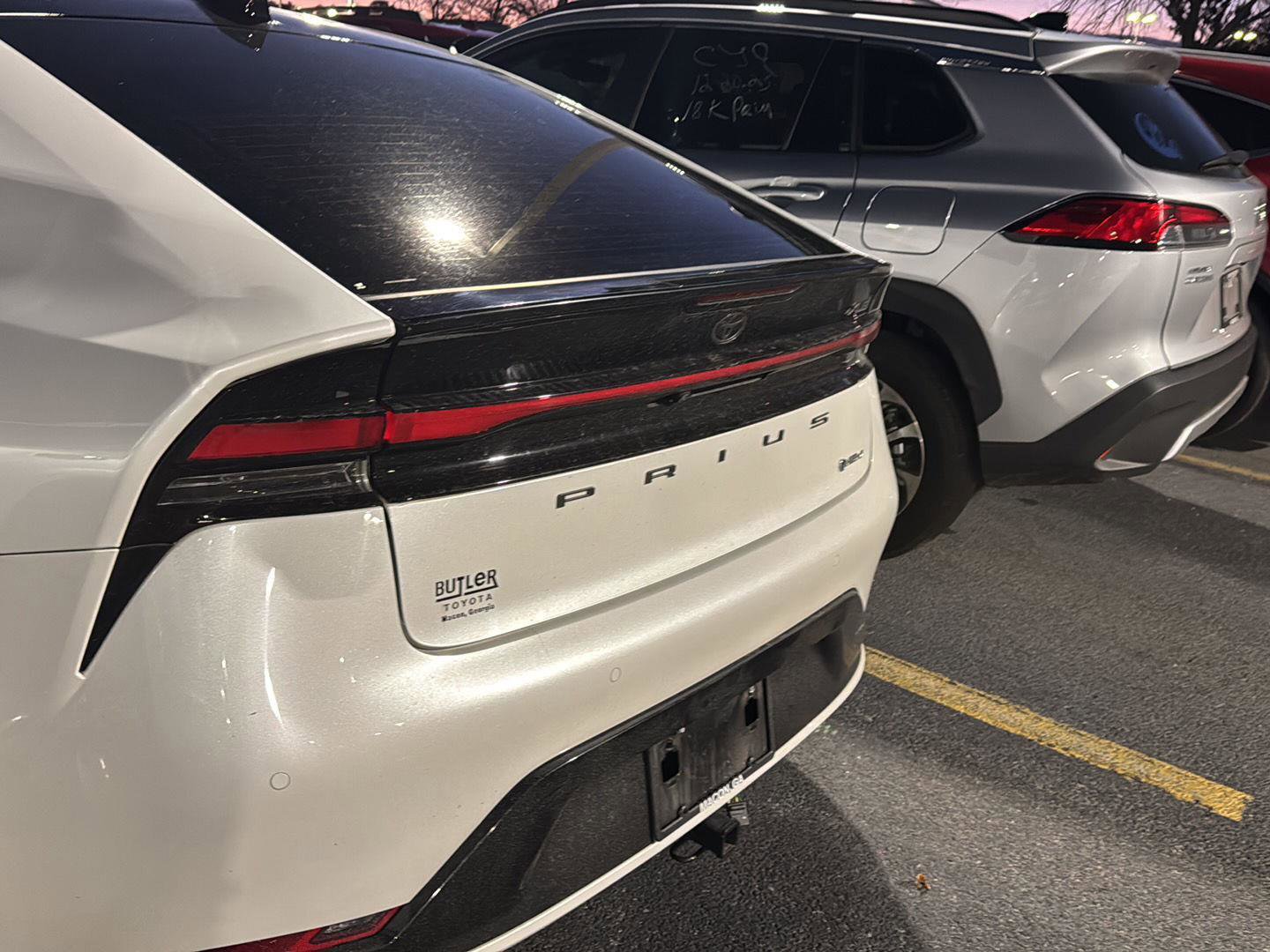 Used 2023 Toyota Prius XLE image 8