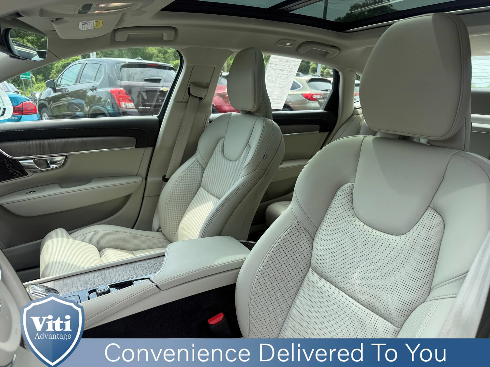 Certified 2023 Volvo S90 B6 Ultimate w/ Protection Package Premier AWD/4WD image 18