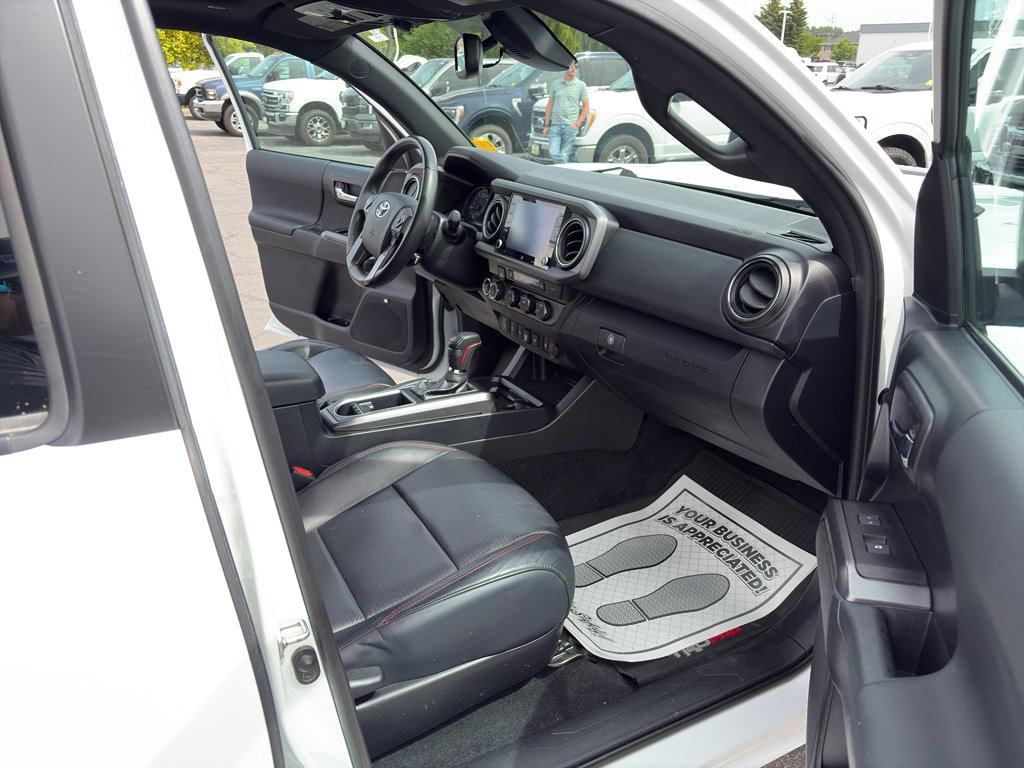 Used 2020 Toyota Tacoma TRD Pro AWD/4WD image 26