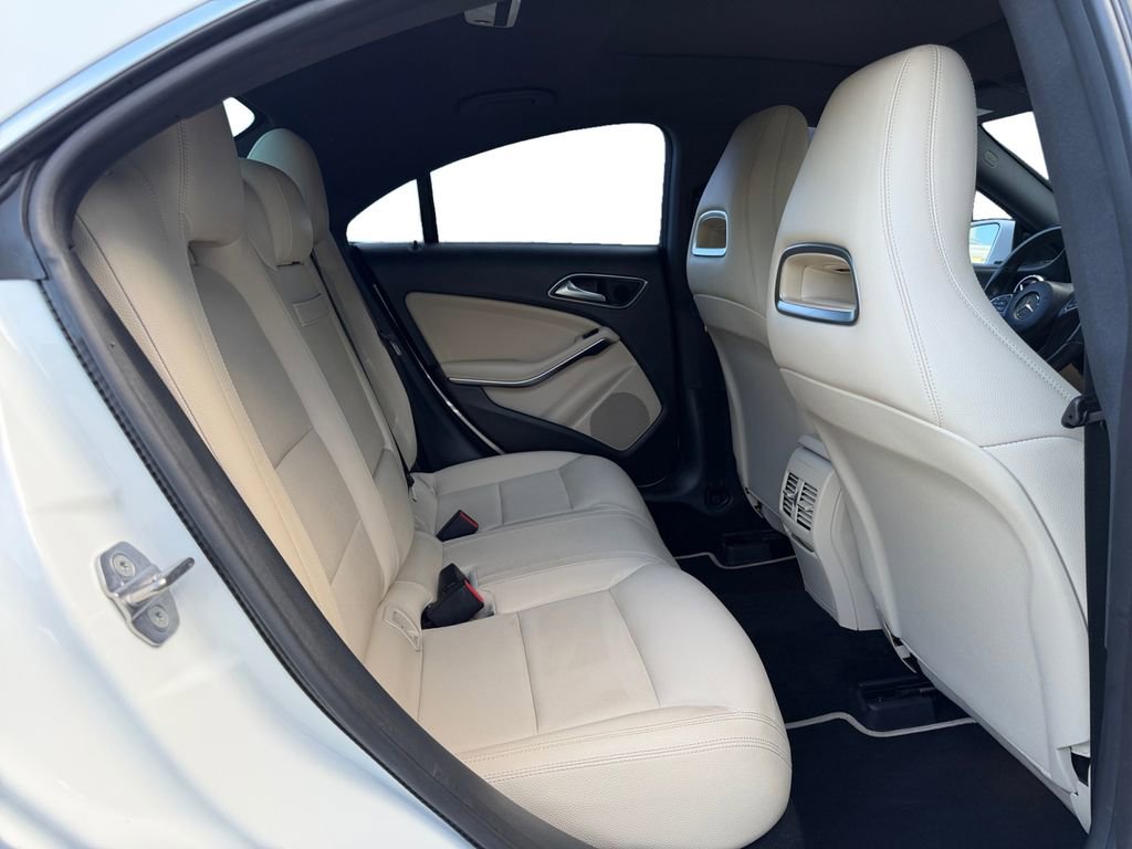 Used 2018 Mercedes-Benz CLA 250 image 18